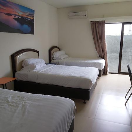 Hotel Larensia Labuan Bajo Ruang foto