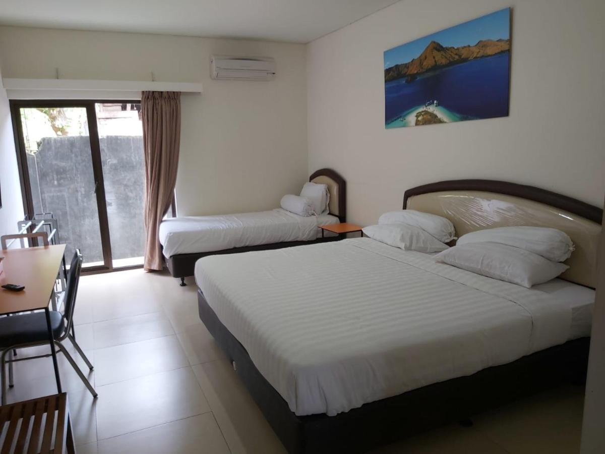 Hotel Larensia Labuan Bajo Bagian luar foto