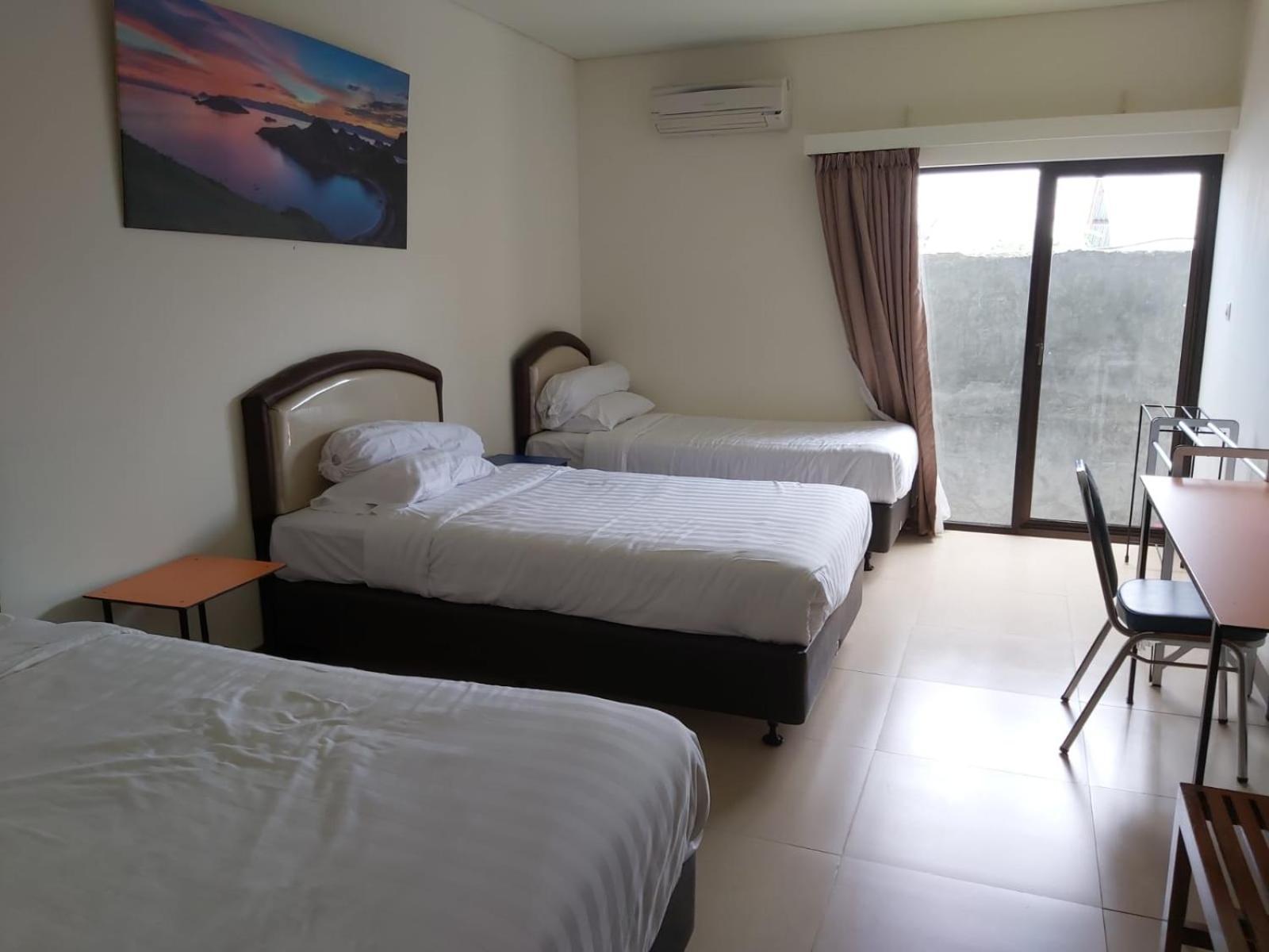 Hotel Larensia Labuan Bajo Ruang foto